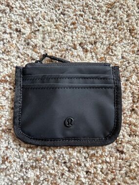 Lululemon small card holder